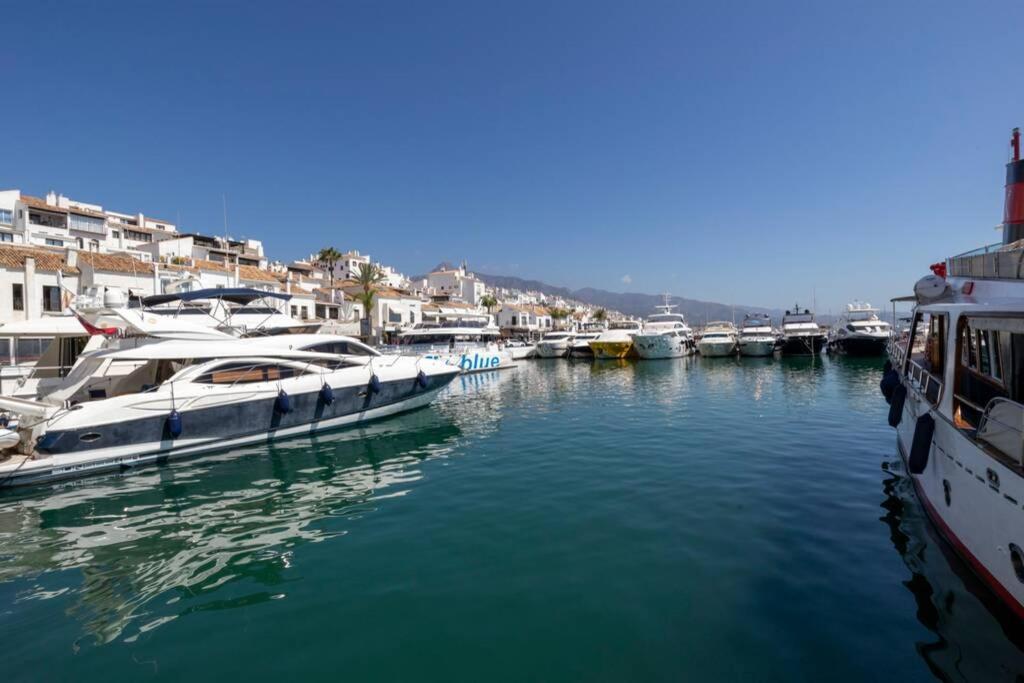 Puerto Banus Second Line, Luxury Apartement Marbella Eksteriør billede